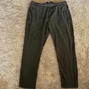 Public Rec Mens 40x32 Olive Green All Day Every Day Pants Stretch $109
